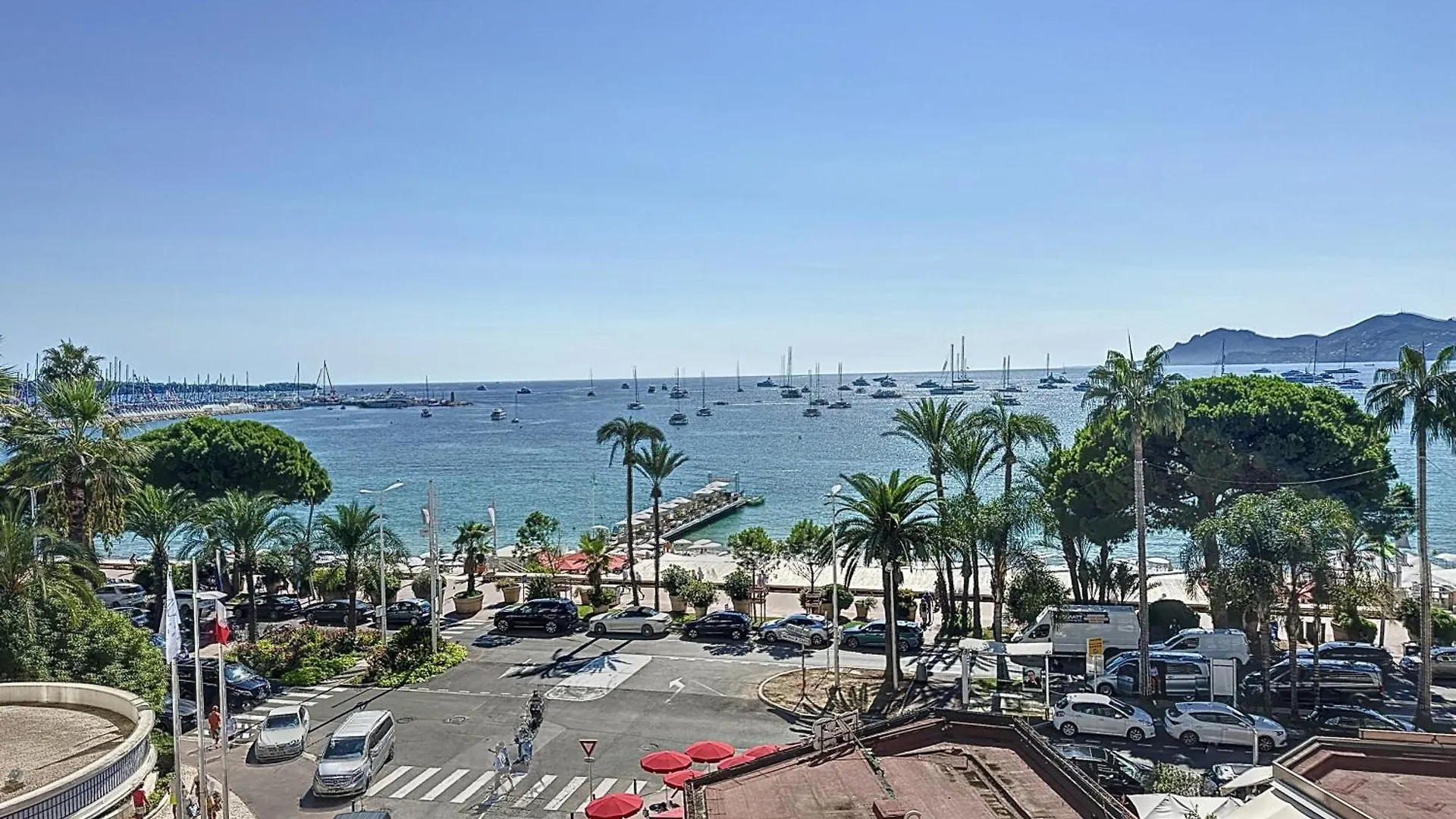 Luxury 1 Bedroom Croisette Martinez Direct Sea View 241 Cannes Apartment