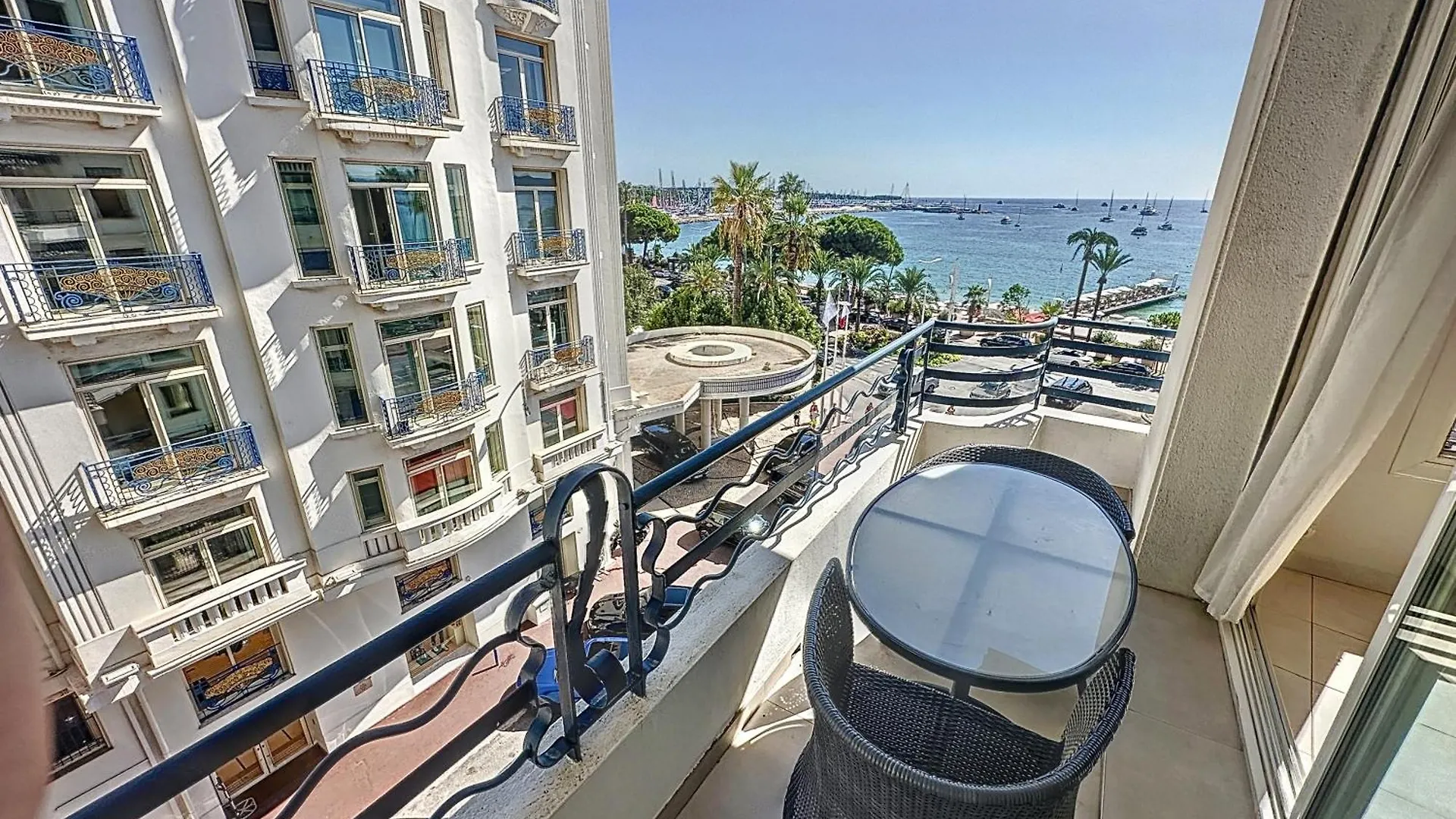 Apartment Luxury 1 Bedroom Croisette Martinez Direct Sea View 241 Cannes France