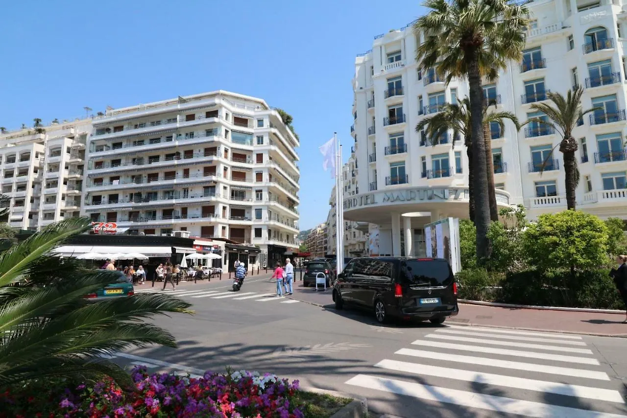 Luxury 1 Bedroom Croisette Martinez Direct Sea View 241 Cannes